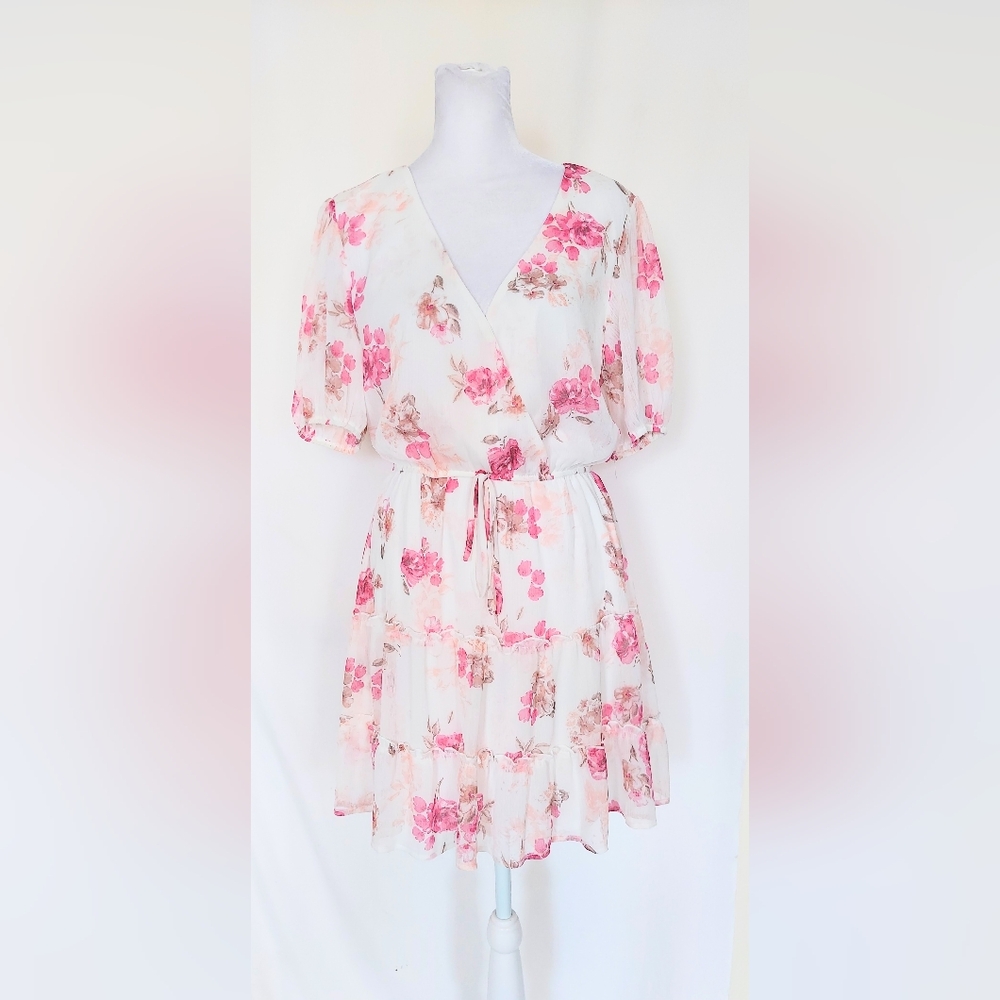 City Studio Tiered Tie Waist Dress Size Medium Pink Floral